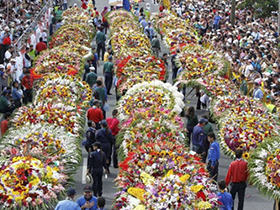 planes turisticos feria de las flores Guatapé Medellín
